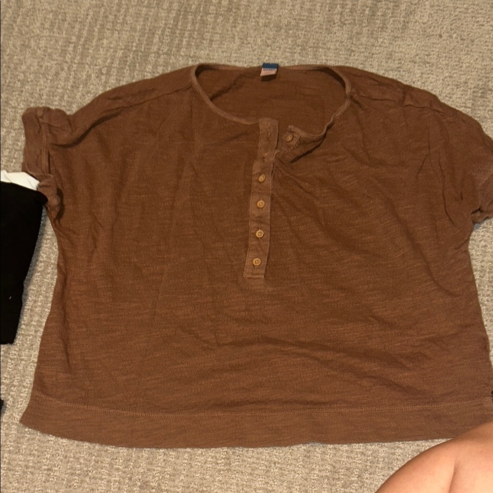 Old Navy Brown Crew Neck Shirt
